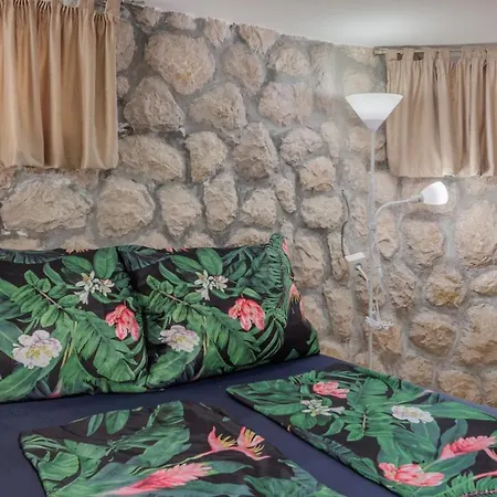 Apartment Tommi *