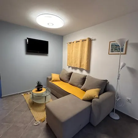Tommi Apartmán *